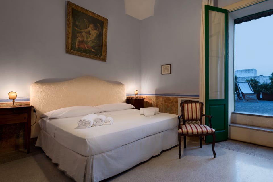 Superior Double Room | Premium bedding, minibar, in-room safe, desk