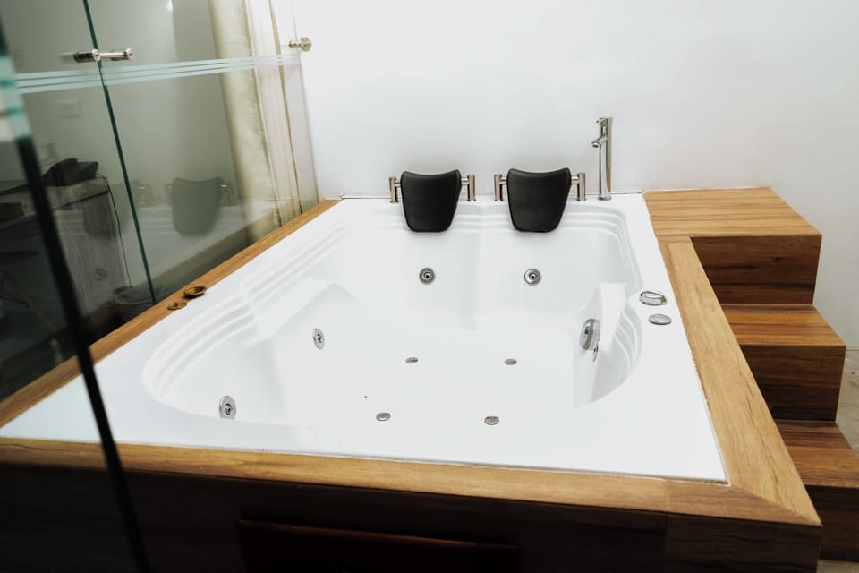 Premium Triple Room | Bathroom | Shower, towels
