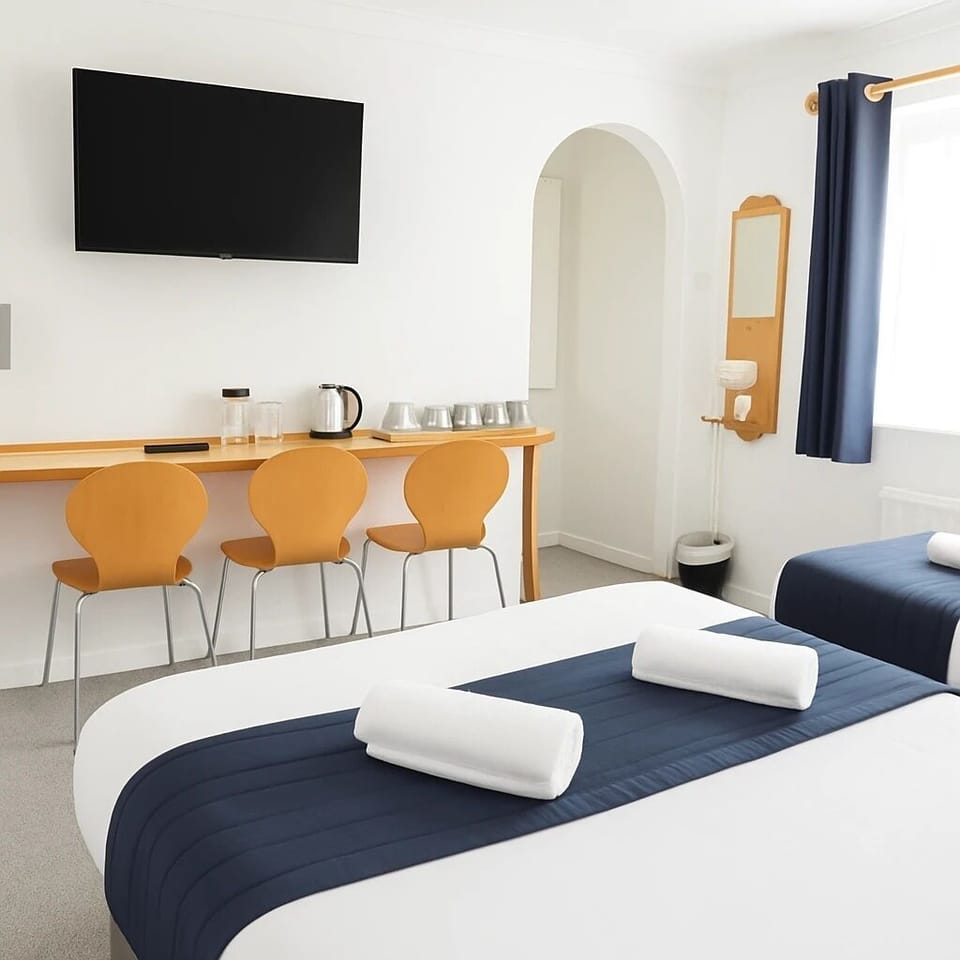 Family Quadruple Room | Iron/ironing board (on request), WiFi (free)