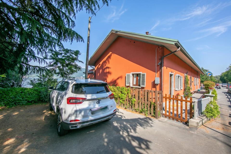 Family Apartment, Multiple Bedrooms, Lakeside (Red House Terrace Private Beach) | Property grounds