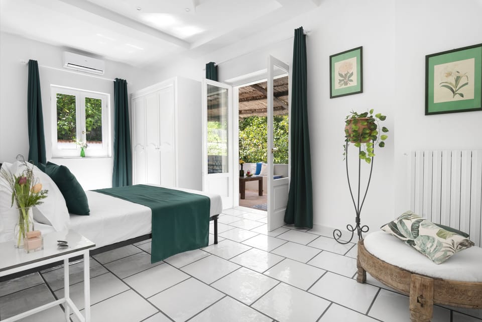 Deluxe Villa | 3 bedrooms, desk, iron/ironing board, free WiFi