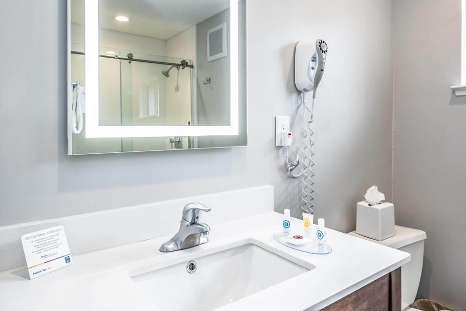 Free toiletries, hair dryer, towels