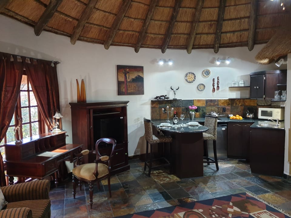 Luxury Chalet, Pool View | Private kitchenette | Mini-fridge, coffee/tea maker, electric kettle