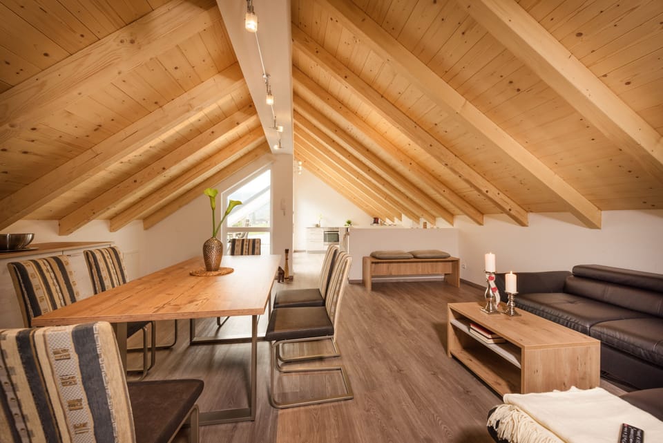 Penthouse, 3 Bedrooms (3+, free accesss to Alpentherme ) | Living area | Flat-screen TV