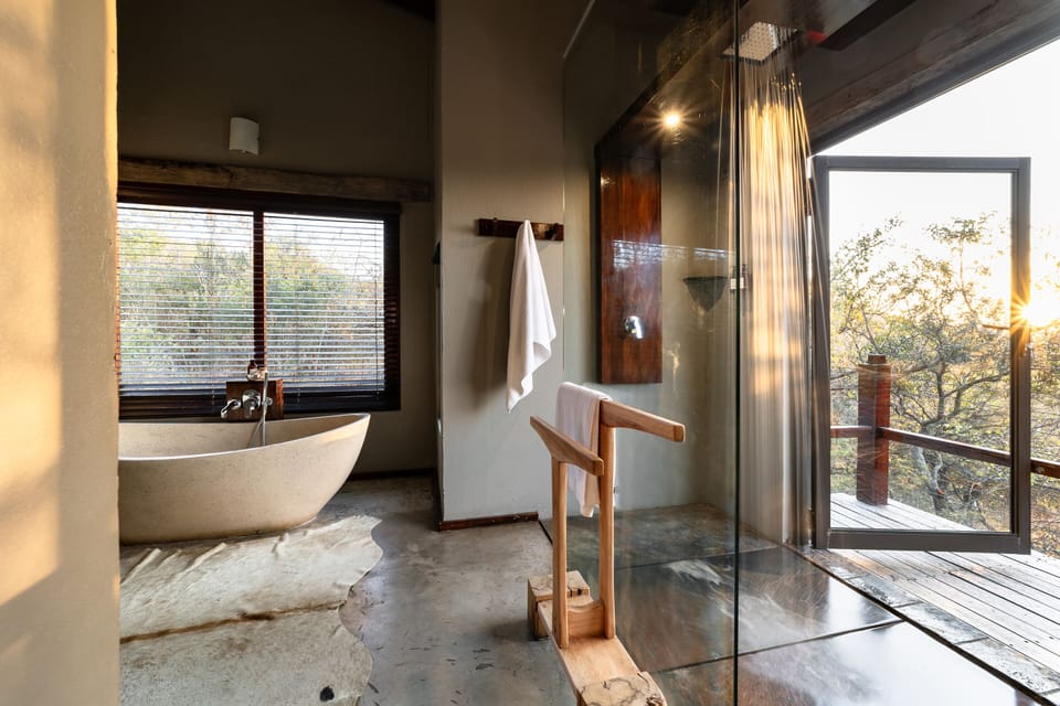 Bathrobes, slippers, towels
