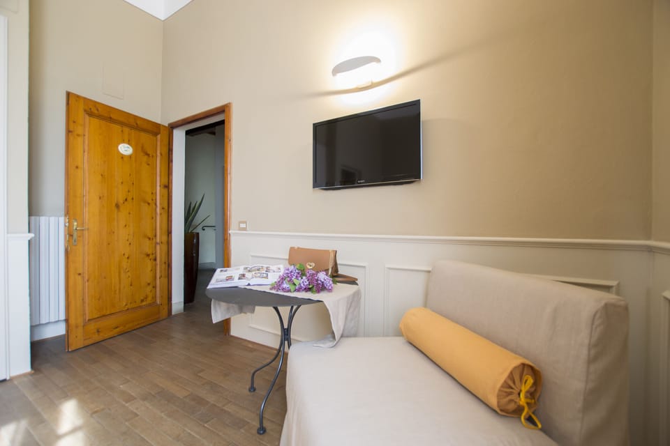 Standard Double Room | Desk, free cribs/infant beds, rollaway beds, free WiFi