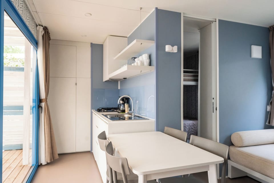 Design Mobile Home, 2 Bedrooms, 2 Bathrooms | Living area