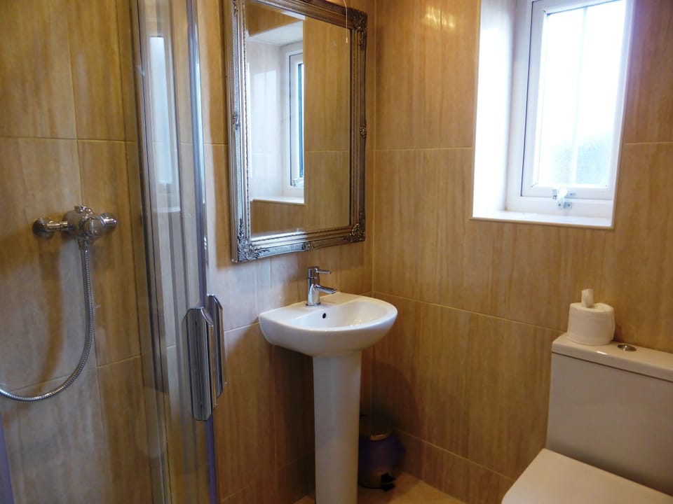 Hair dryer, towels