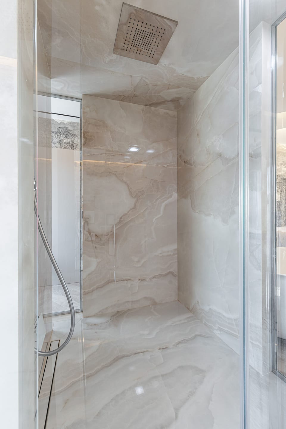 Deluxe Suite Hammam | Bathroom | Free toiletries, hair dryer, towels, soap