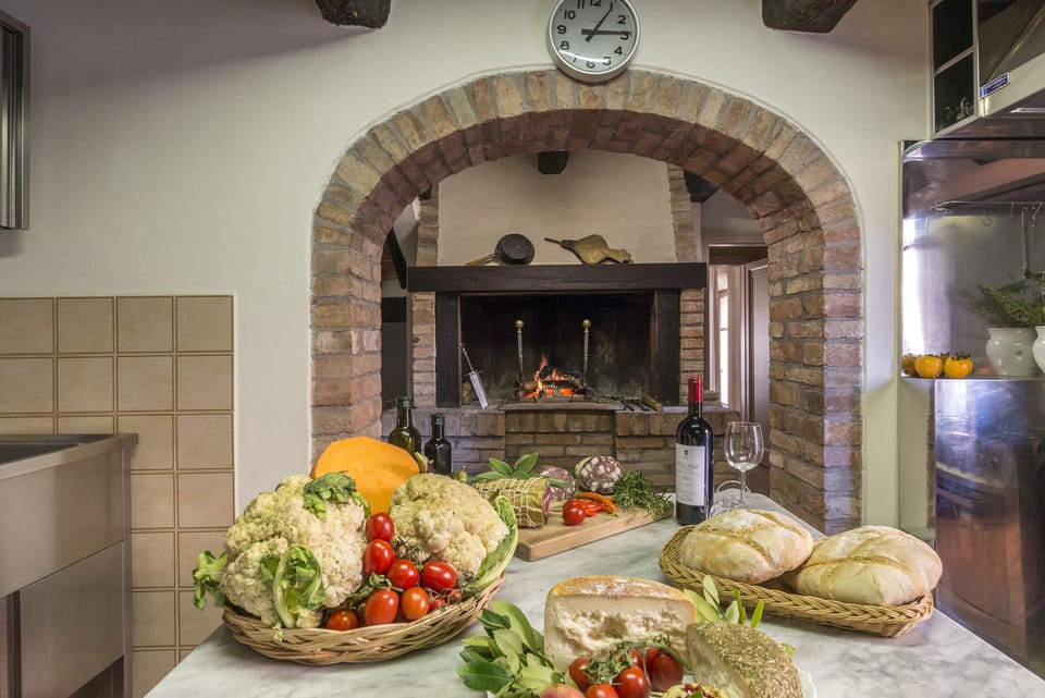 Deluxe Villa (Villa Padronale) | Private kitchen | Espresso maker, coffee/tea maker, full-size fridge, oven