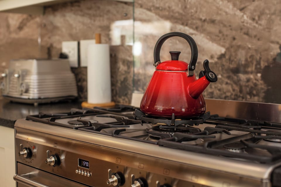 Coffee/tea maker, electric kettle, highchair