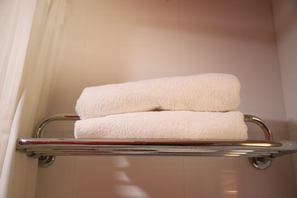 Superior Double Room | Bathroom