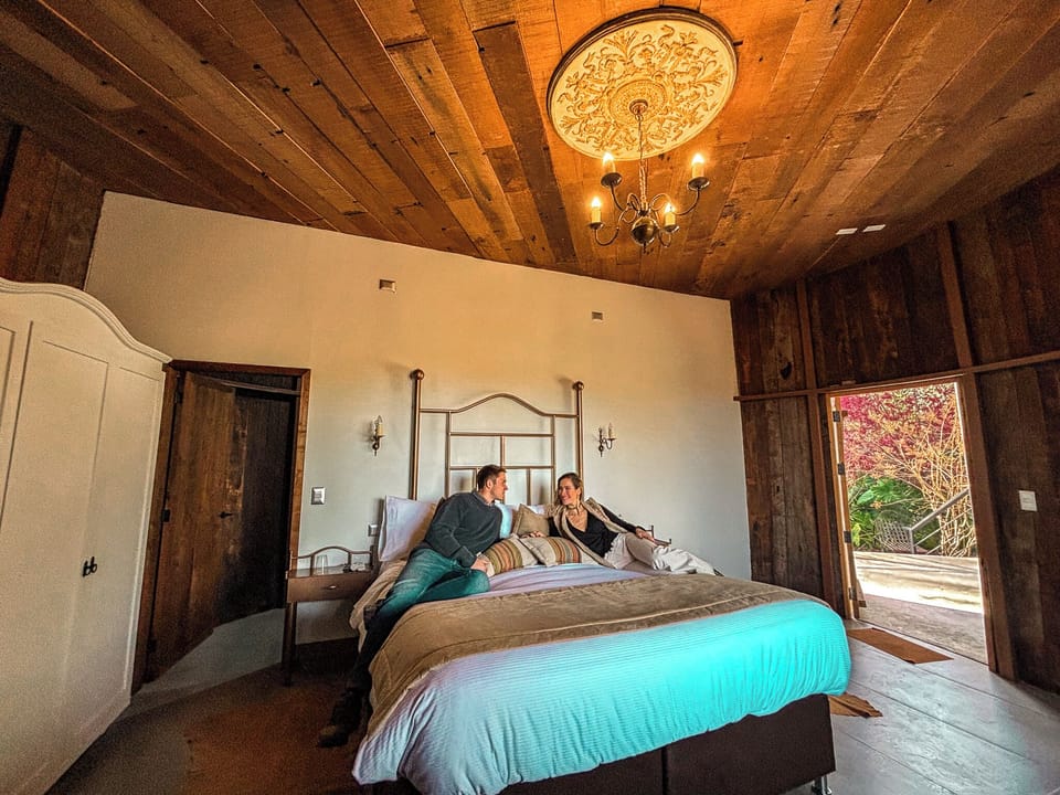 Icono, Habitación en Barrica de Vino | Premium bedding, minibar, in-room safe, bed sheets