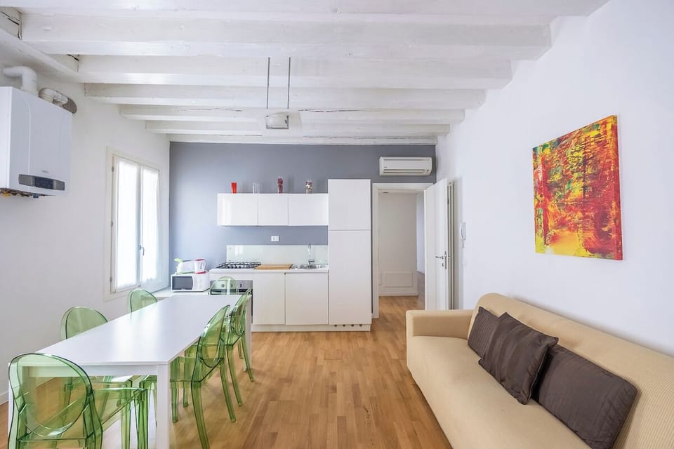 Apartment | Living area | 32-inch flat-screen TV with digital channels