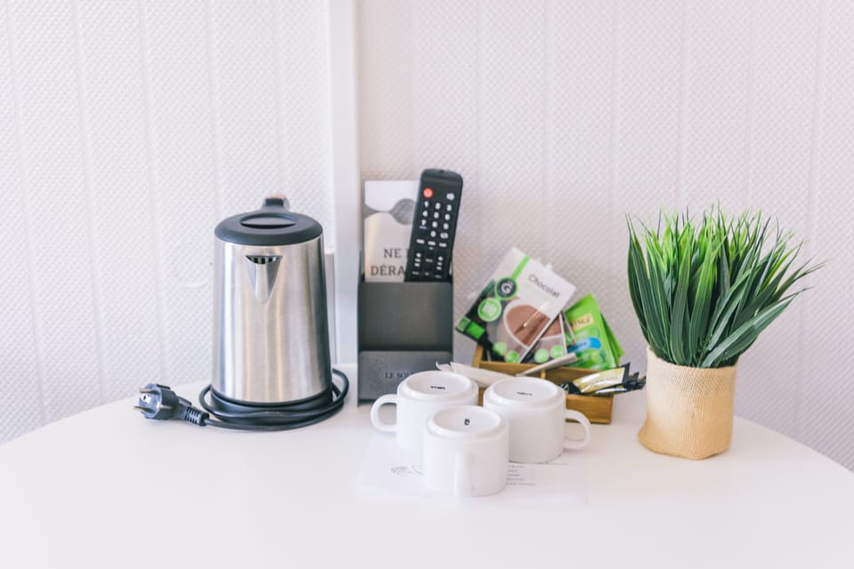 Family Room | 1 bedroom, in-room safe, blackout drapes, free WiFi