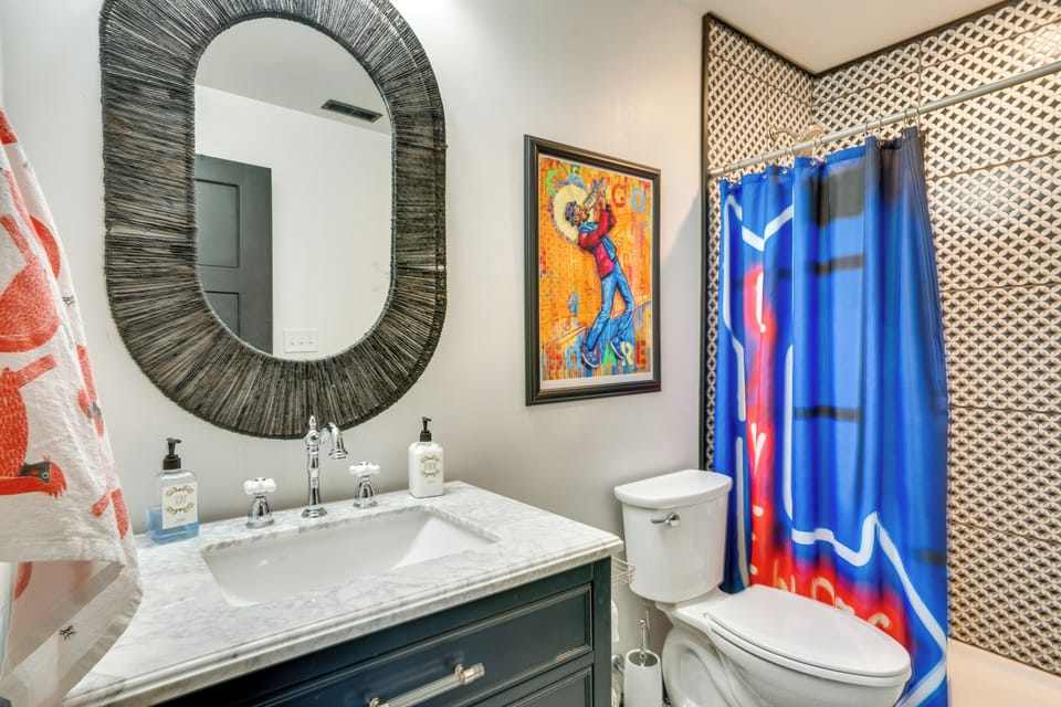 Modern Louisville Apartment w/ Furnished Deck Apartment in Jefferson County