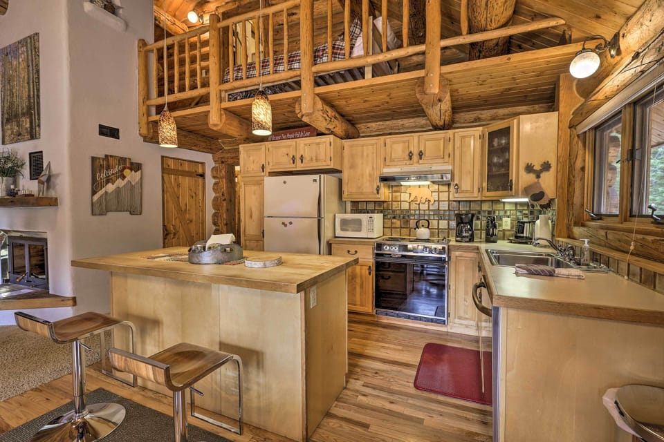 House (2 Bedrooms) | Interior