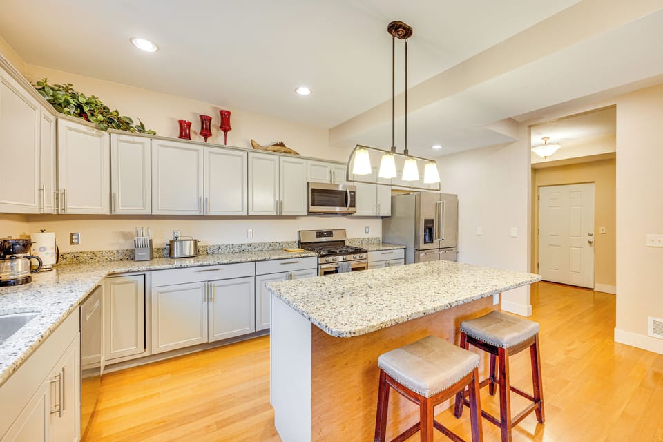 House (4 Bedrooms) | Interior