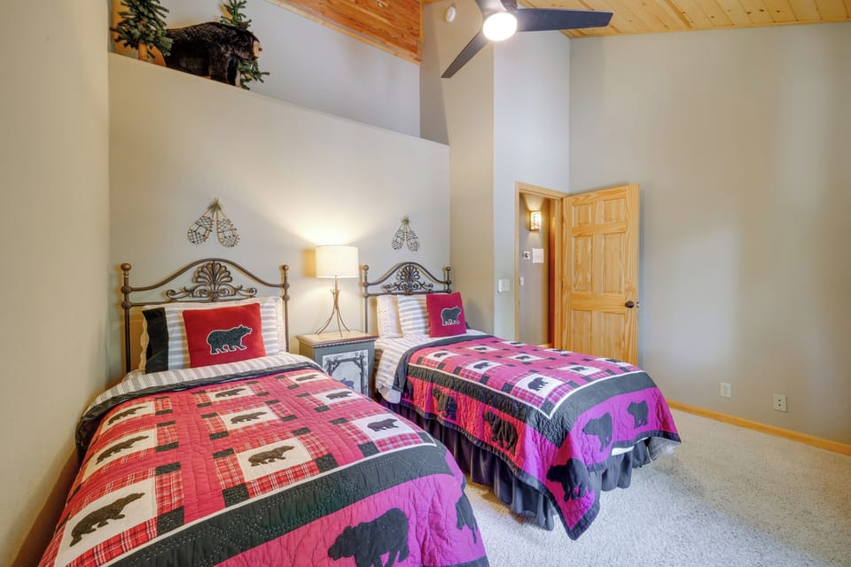 House (3 Bedrooms) | Interior