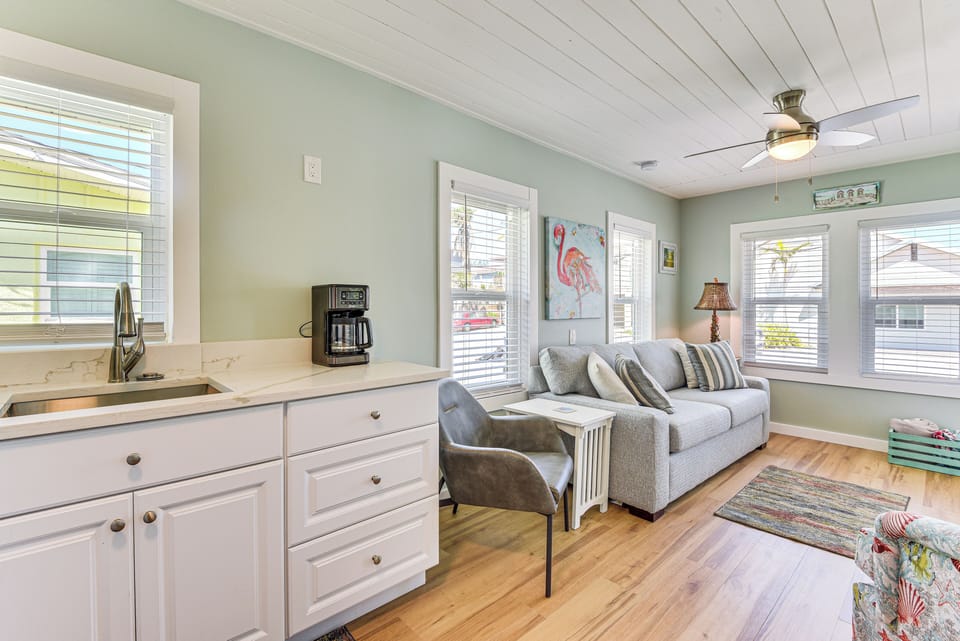 House (2 Bedrooms) | Interior