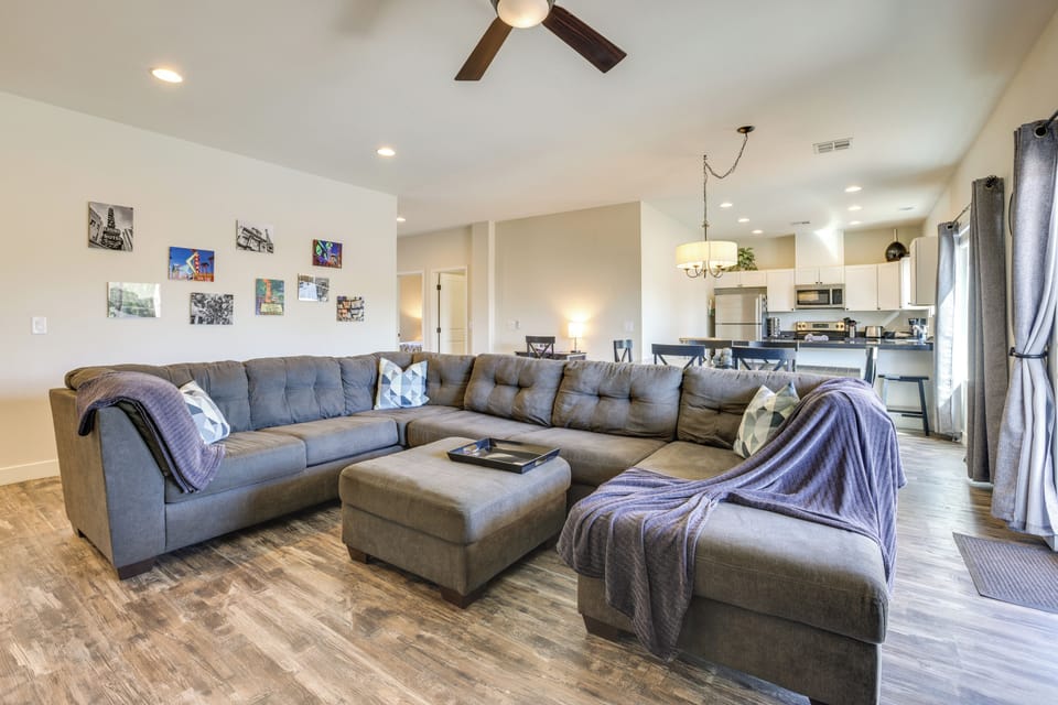 House (3 Bedrooms) | Interior