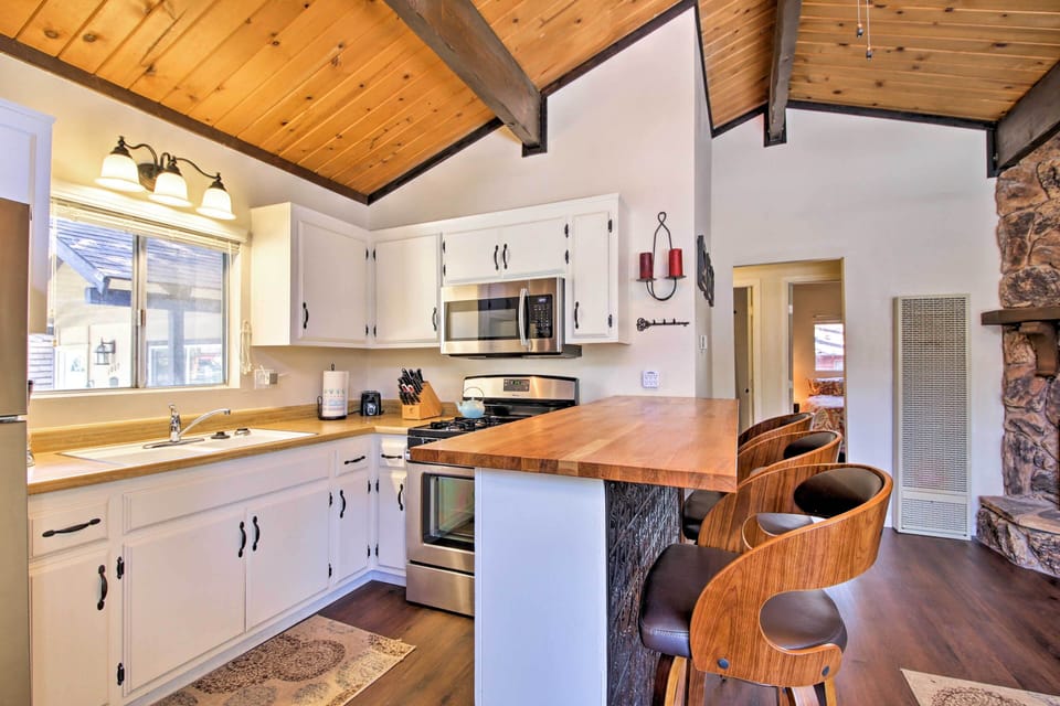 House (2 Bedrooms) | Interior