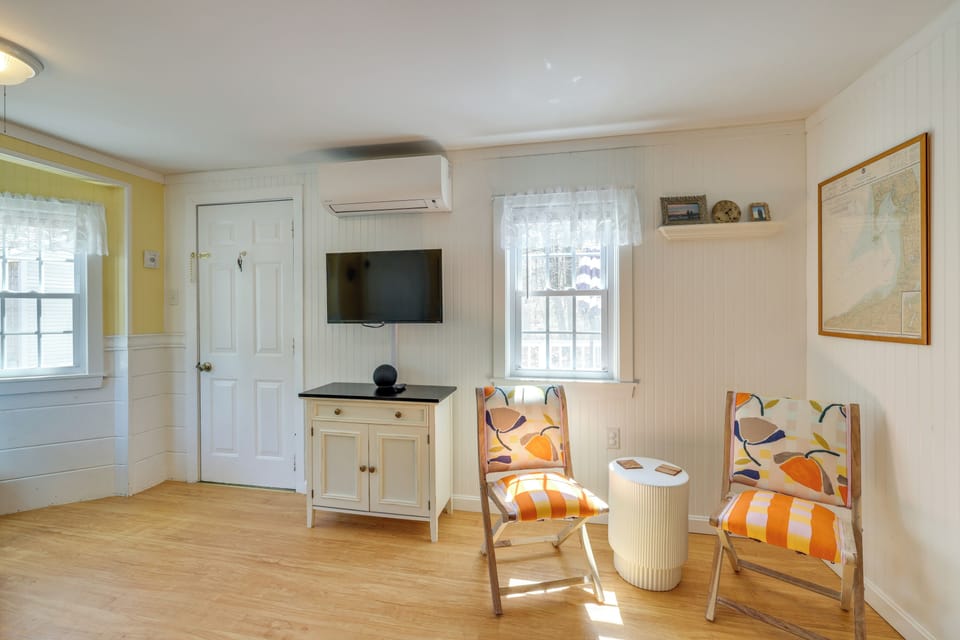Cottage (2 Bedrooms) | Interior