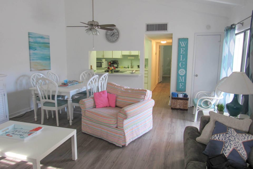 Apartment (2 Bedrooms) | Front of property