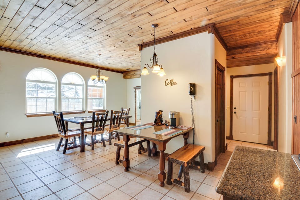 House (3 Bedrooms) | Interior