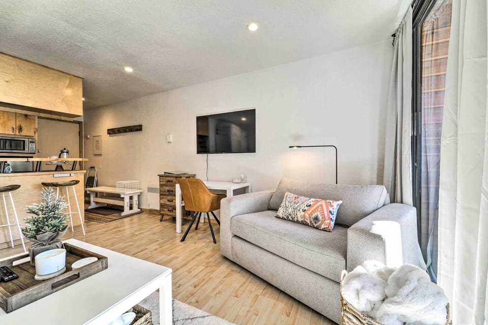 Apartment (0 Bedroom) | Interior
