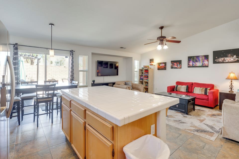 House (4 Bedrooms) | Interior