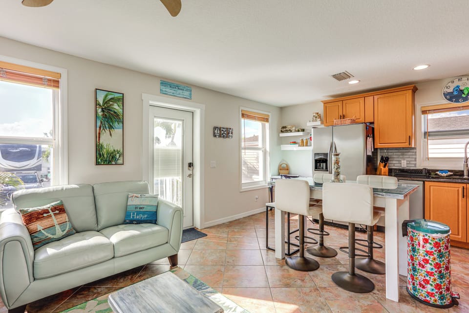 Cottage (2 Bedrooms) | Interior