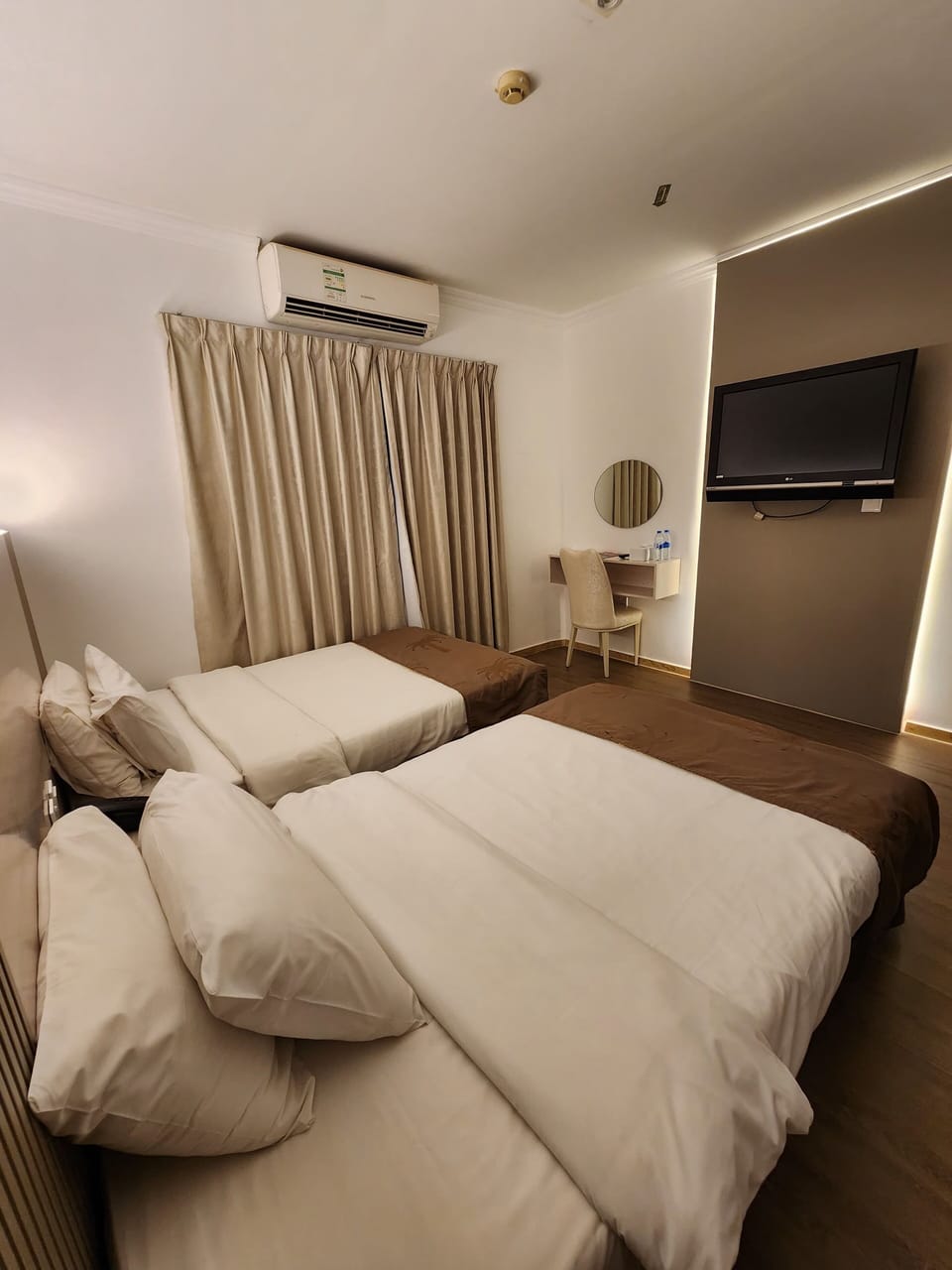 Standard Double Room | Desk, soundproofing, rollaway beds, free WiFi