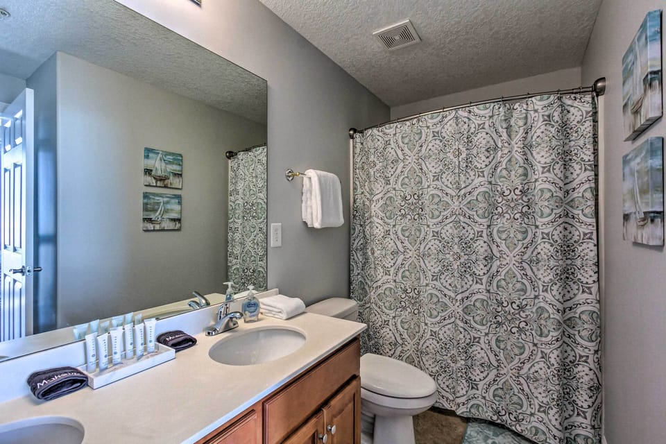 Beachfront PCB Condo w/ Ocean Views & Pool Access! Apartment in Panama City Beach