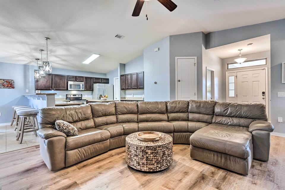 House (4 Bedrooms) | Interior