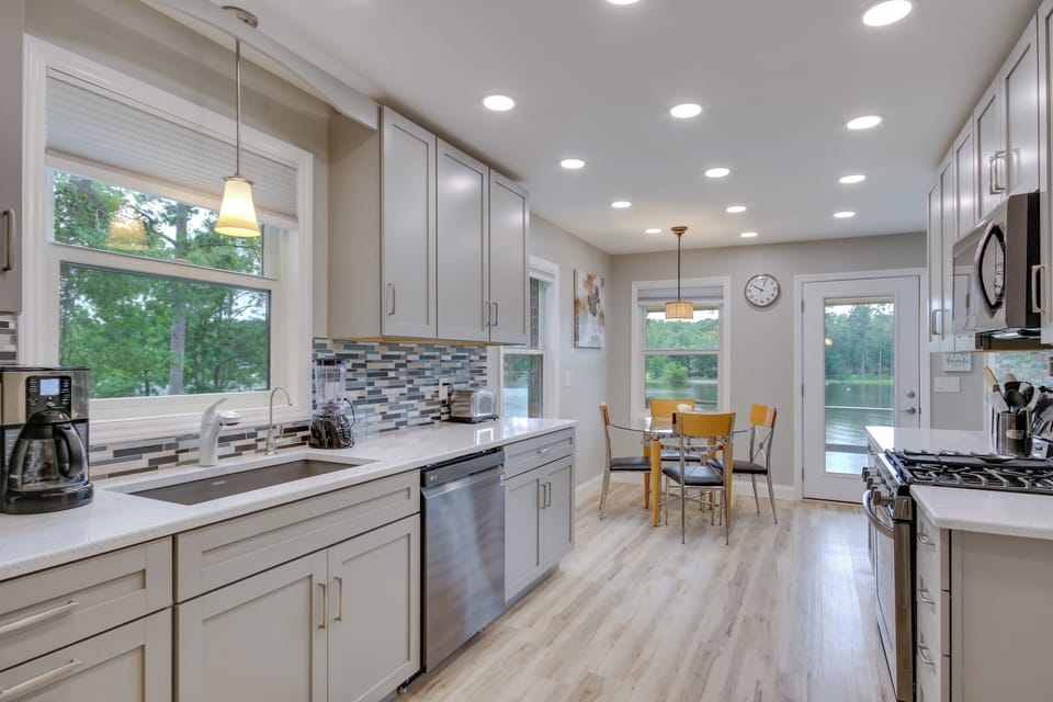 House (4 Bedrooms) | Interior