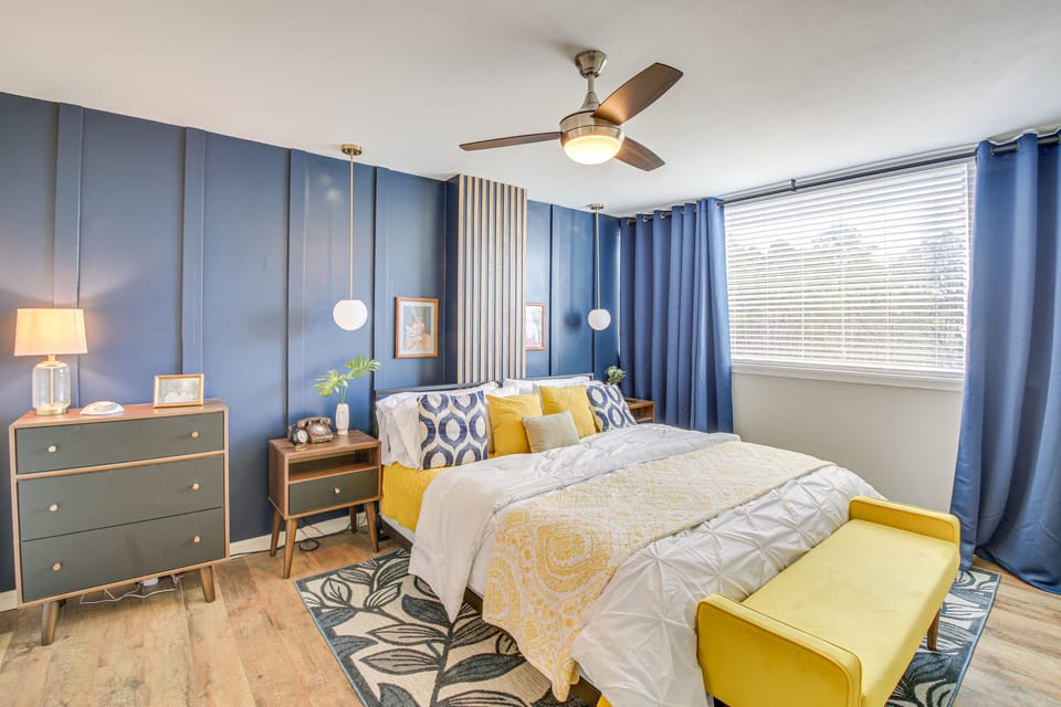 Mid-century Modern Condo on Lake Hamilton! Apartment in Rockwell