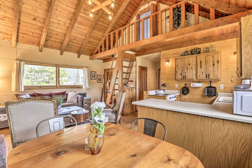 House (2 Bedrooms) | Interior