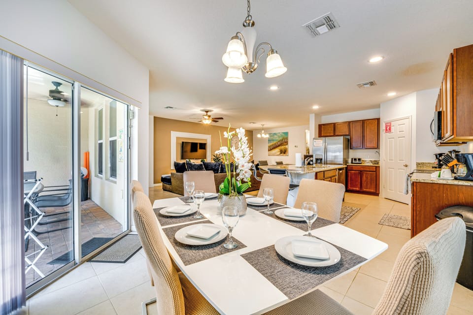House (4 Bedrooms) | Interior