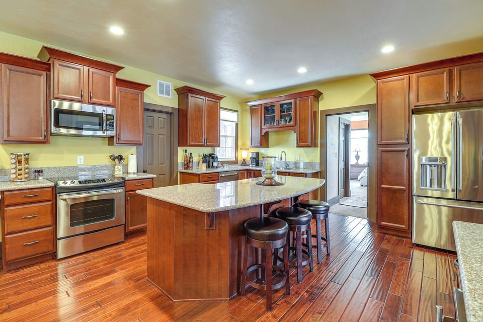 House (2 Bedrooms) | Interior