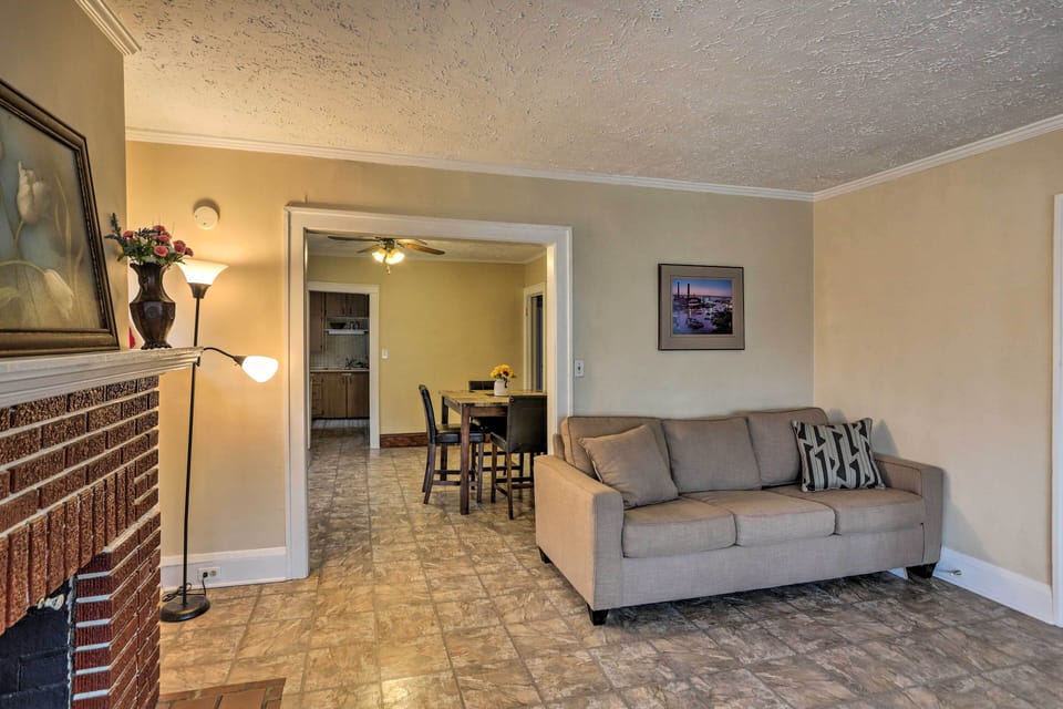 House (2 Bedrooms) | Interior