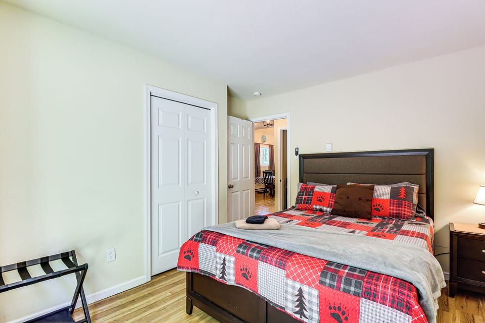 House (3 Bedrooms) | Interior