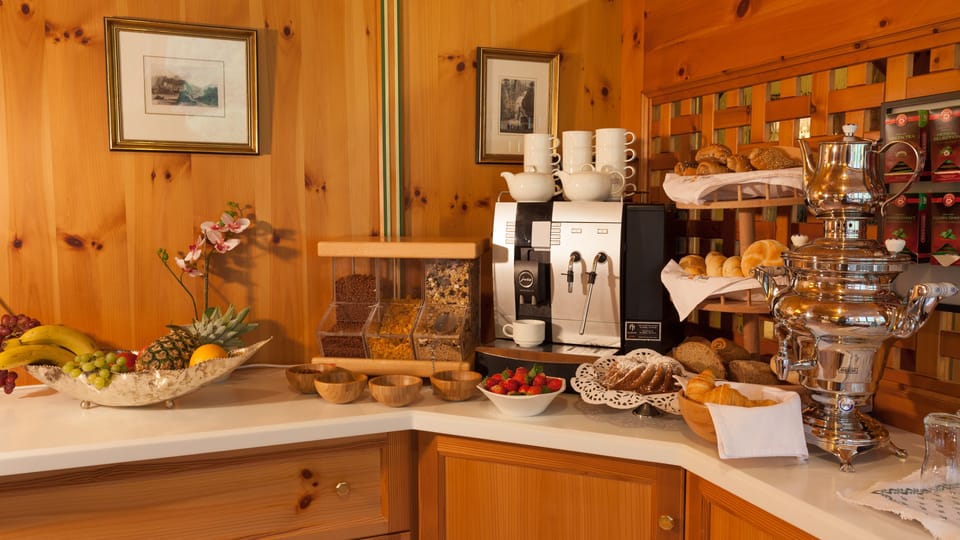 Daily continental breakfast for a fee