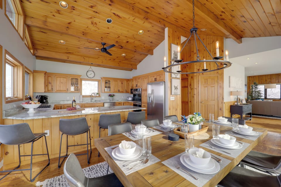 House (4 Bedrooms) | Interior