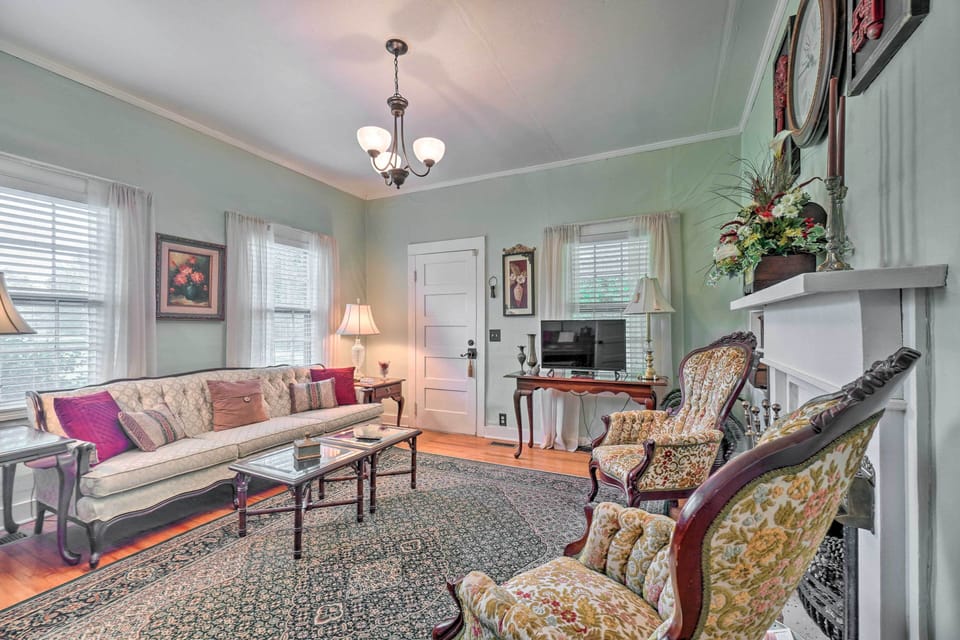 House (2 Bedrooms) | Interior