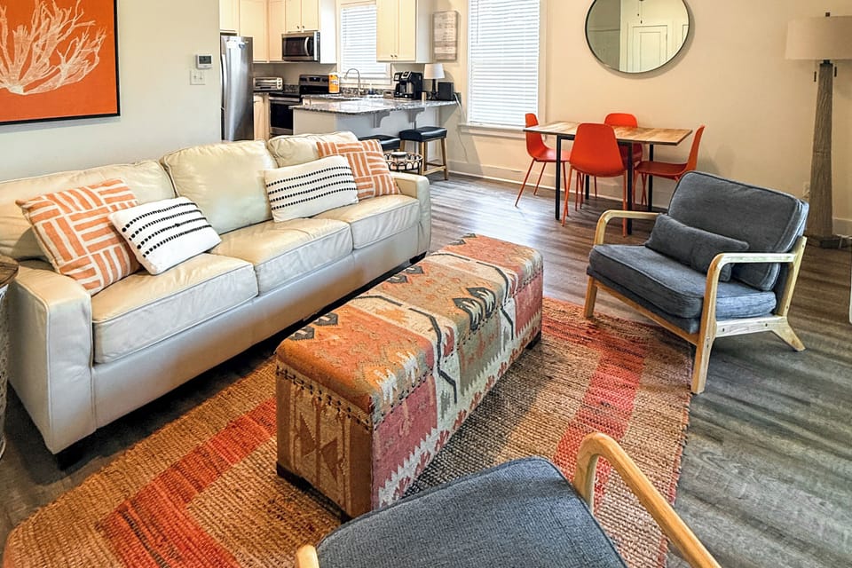 Apartment (2 Bedrooms) | Front of property