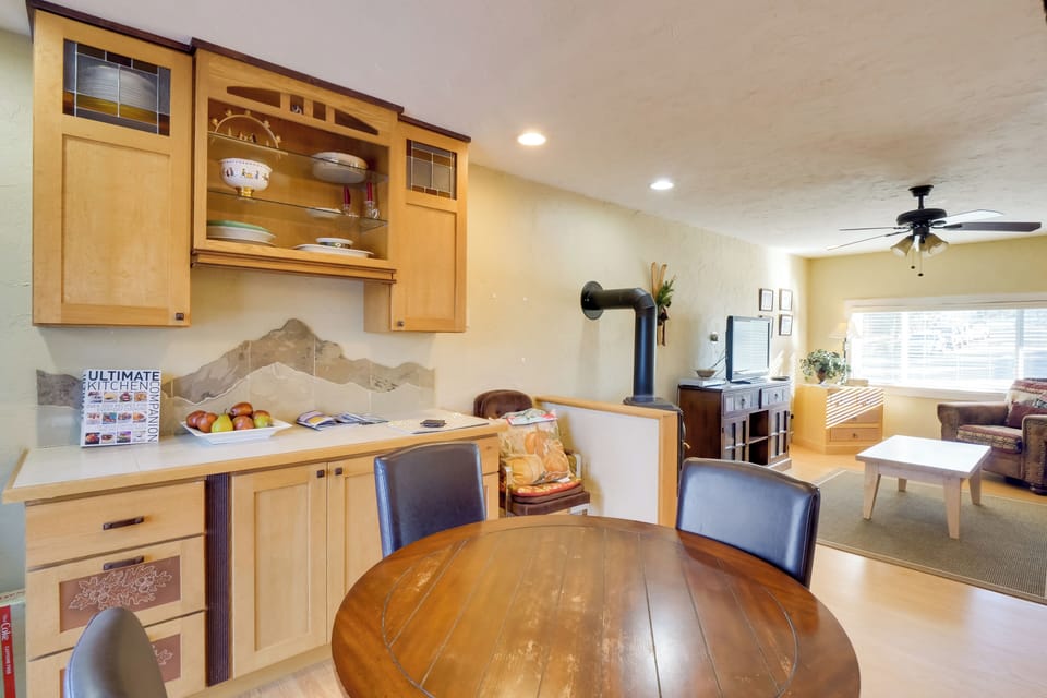 House (4 Bedrooms) | Interior