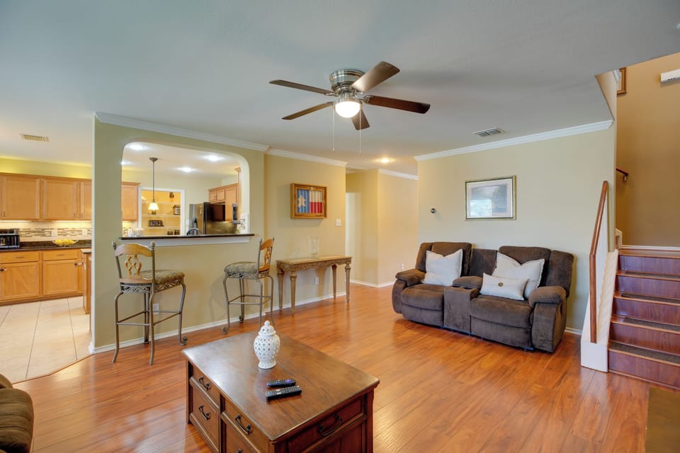 House (3 Bedrooms) | Interior