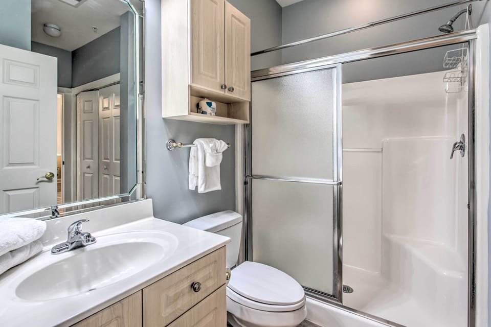 3 Mi to Beach & Golf: Resort Condo in Myrtle Beach Apartment in Myrtle Beach