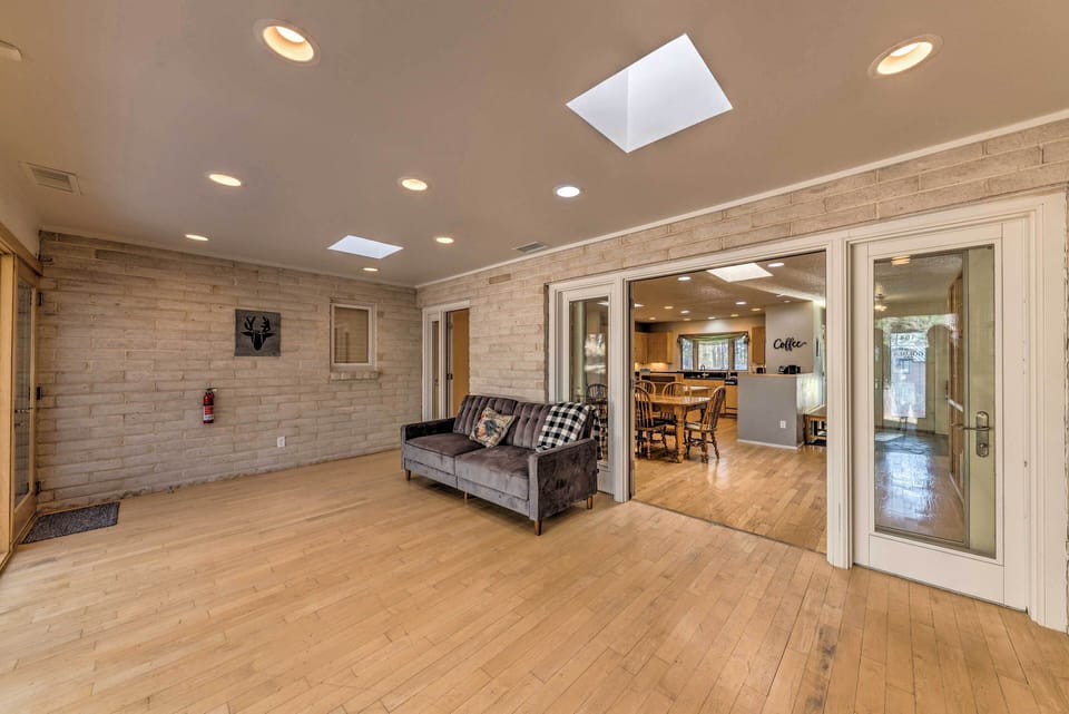 Cottage (2 Bedrooms) | Interior